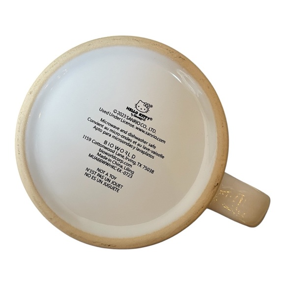 NWT Hello Kitty Xmas Mug - Picture 3 of 3